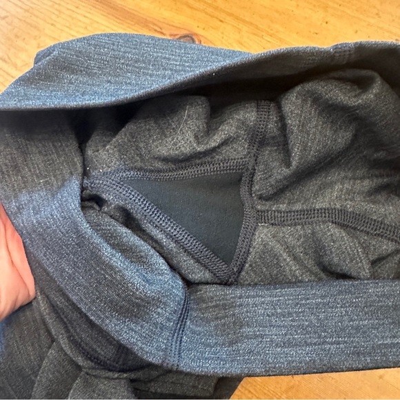Lululemon legging size 2 gray ankle length - Picture 8 of 8